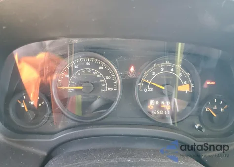 2014 Jeep Patriot Latitude z USA, uszkodzony, nr VIN 1C4NJRFB5ED904863